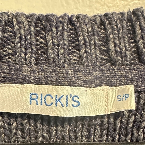 🌸Ricki's Charcoal Cable Knit Sweater - Picture 2 of 6